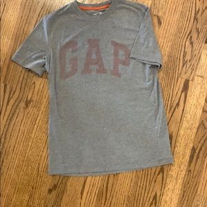 Boys short sleeve Gap T-shirt